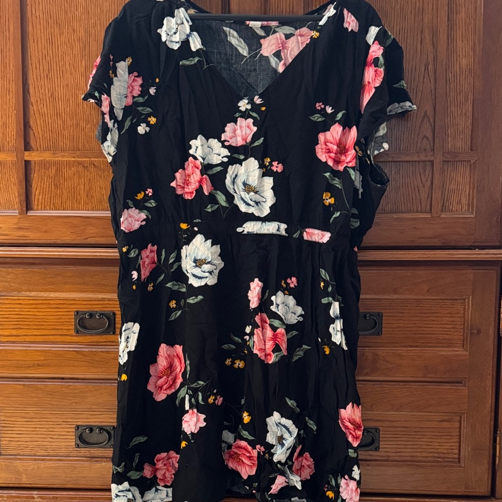 Old Navy V-neck Ruffle Flutter Sleeve Floral Mini Dress Empire Waist Summer Boho